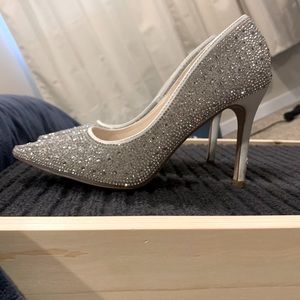 De Blossom Crystal Satin Pointed-Toe Pumps
